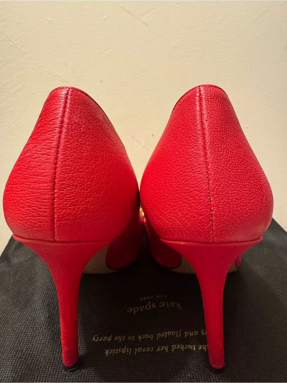 Kate Spade New York Lagrenga Red Star Studded Pumps Heel Made in Italy - Picture 3 of 11